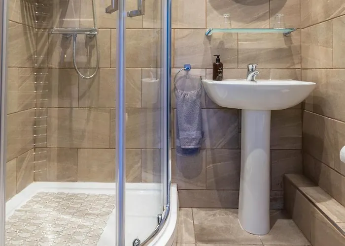 Strawberry House Bed & Breakfast